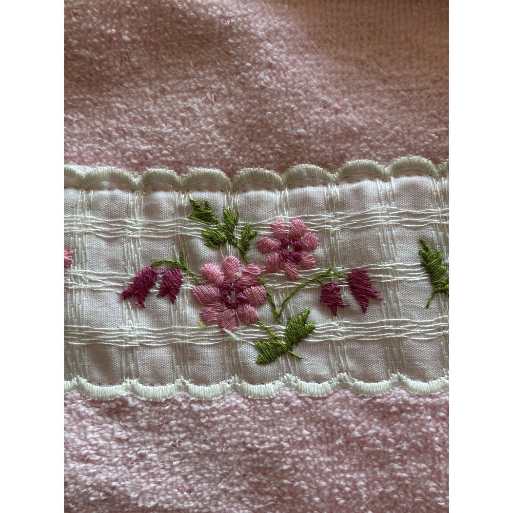 Vtg 1980s Ames Hand Towel New Pink Embroidered Floral Daisy Band